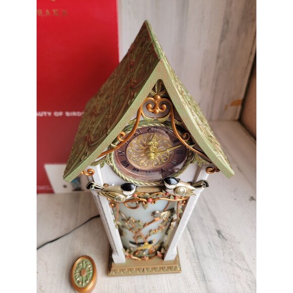 Hallmark beauty of birds clock remote control Xmas figure tabletop - Picture 4 of 8